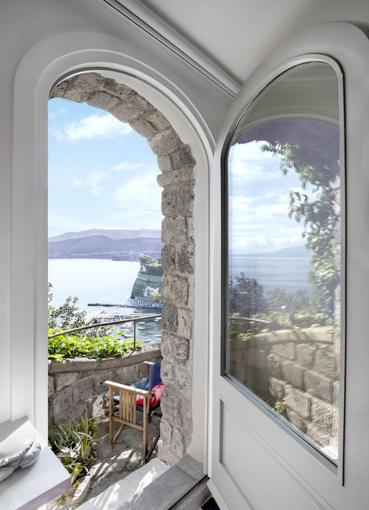 Maison La Minervetta Sorrento Esterno foto